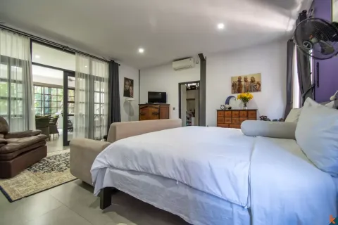 5 bedrooms Villa in Kerobokan, Badung, Indonesia No. 10201 11