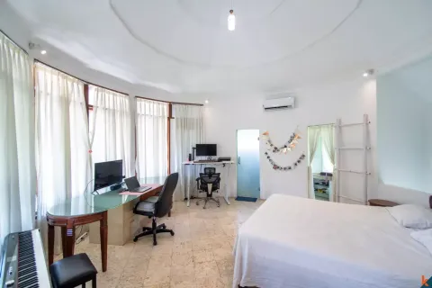 5 bedrooms Villa in Kerobokan, Badung, Indonesia No. 10201 22