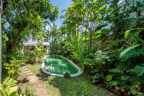 5 bedrooms Villa in Kerobokan, Badung, Indonesia No. 10201 4