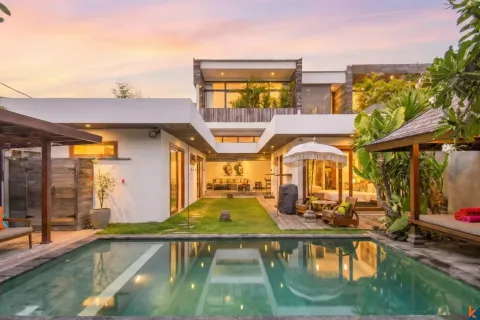4 bedrooms Villa in Canggu, Badung, Indonesia No. 10206