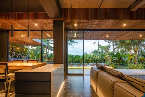 4 bedrooms Villa in Canggu, Badung, Indonesia No. 10173 13