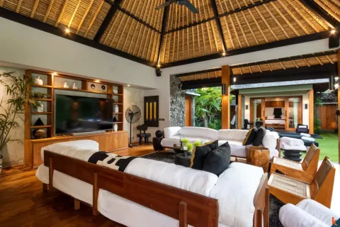 3 bedrooms Villa in Seminyak, Badung, Indonesia No. 10175 11