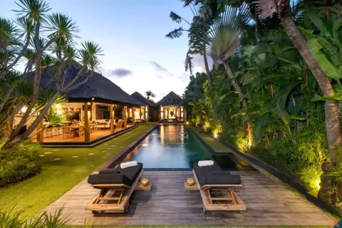 3 bedrooms Villa in Seminyak, Badung, Indonesia No. 10175 2