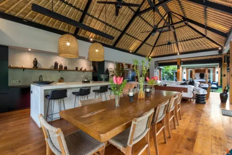 3 bedrooms Villa in Seminyak, Badung, Indonesia No. 10175 5