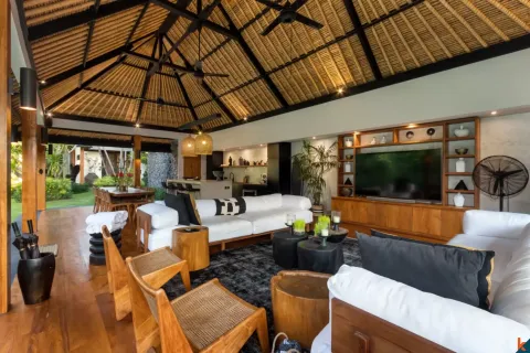 3 bedrooms Villa in Seminyak, Badung, Indonesia No. 10175 13