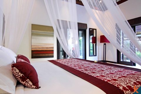 4 bedrooms Villa in Seminyak, Badung, Indonesia No. 11659 3
