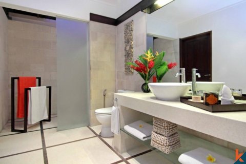 4 bedrooms Villa in Seminyak, Badung, Indonesia No. 11659 18