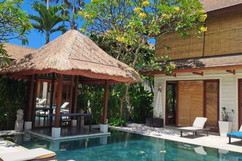 3 bedrooms Villa in Seminyak, Badung, Indonesia No. 196 21