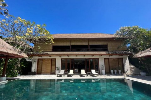 3 bedrooms Villa in Seminyak, Badung, Indonesia No. 196 9