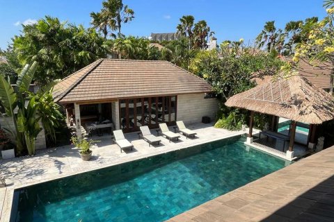 3 bedrooms Villa in Seminyak, Badung, Indonesia No. 196 5