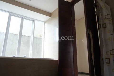 4 bedrooms Villa in Jimbaran, Badung, Indonesia No. 442 3