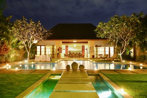 Вилла с 2 спальнями в Seminyak, Бадунг, Индонезия № 886 17