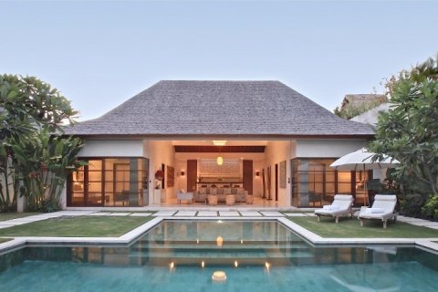 Вилла с 2 спальнями в Seminyak, Бадунг, Индонезия № 886 1