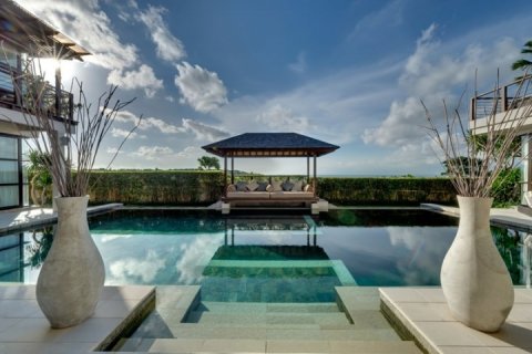 4 bedrooms Villa in Jimbaran, Badung, Indonesia No. 885 2