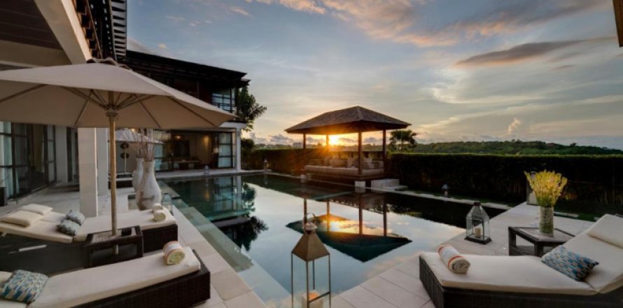 4 bedrooms Villa in Jimbaran, Badung, Indonesia No. 885