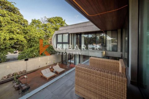 5 bedrooms Villa in Tibubeneng, Badung, Indonesia No. 12300