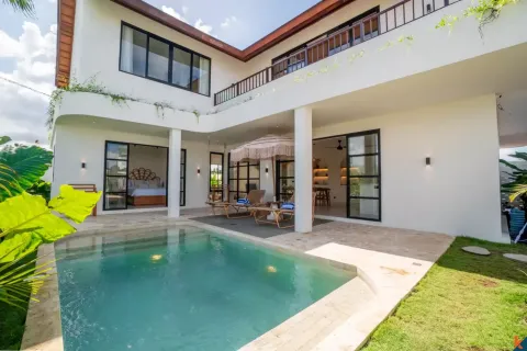 4 bedrooms Villa in Munggu, Mengwi, Badung, Indonesia No. 10806