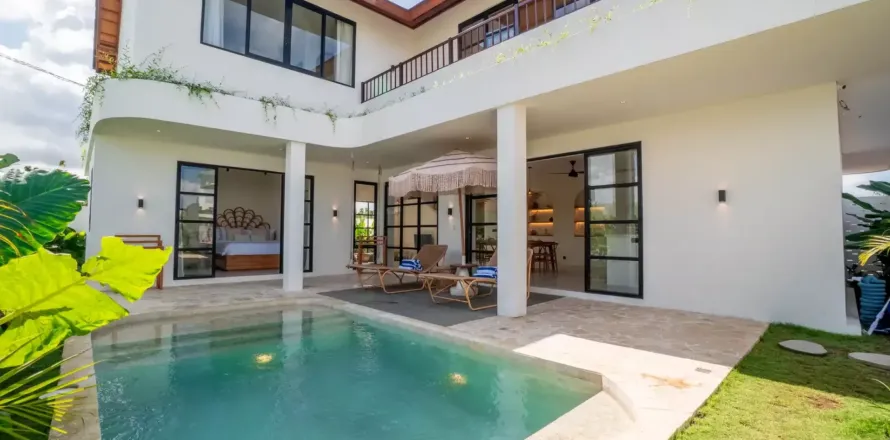 4 bedrooms Villa in Munggu, Mengwi, Badung, Indonesia No. 10806