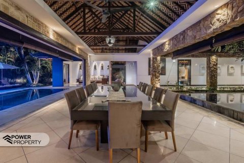 5 bedrooms Villa in Seminyak, Badung, Indonesia No. 7620 6