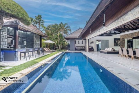 5 bedrooms Villa in Seminyak, Badung, Indonesia No. 7620 13