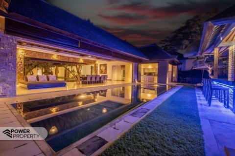 5 bedrooms Villa in Seminyak, Badung, Indonesia No. 7620 15
