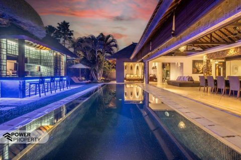 5 bedrooms Villa in Seminyak, Badung, Indonesia No. 7620 7