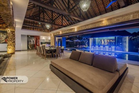 5 bedrooms Villa in Seminyak, Badung, Indonesia No. 7620 5