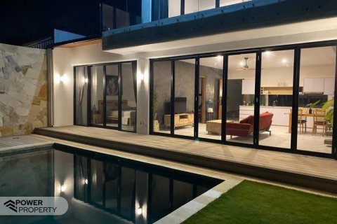 4 bedrooms Villa in Canggu, Badung, Indonesia No. 7615 5