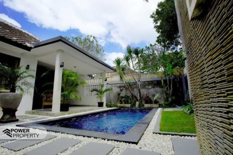 Вилла с 1 спальней в Seminyak, Бадунг, Индонезия № 13573 2