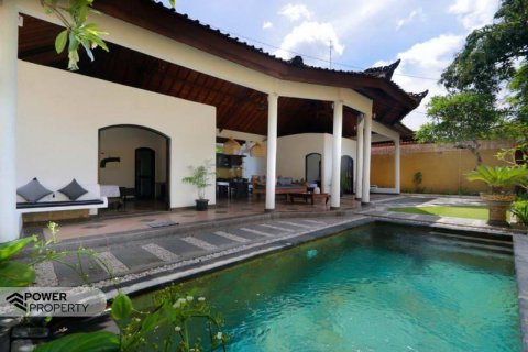 Вилла с 2 спальнями в Seminyak, Бадунг, Индонезия № 13572 2