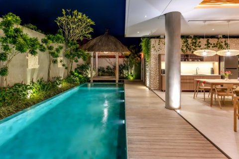 Вилла с 2 спальнями в Seminyak, Бадунг, Индонезия № 7588 2