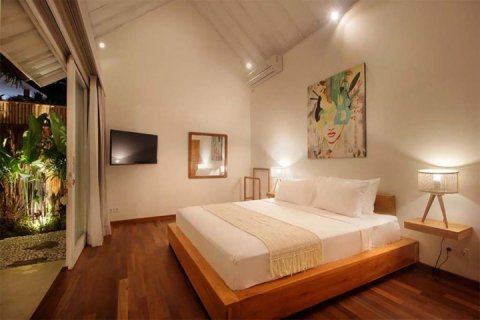 4 bedrooms Villa in Canggu, Badung, Indonesia No. 7586 12
