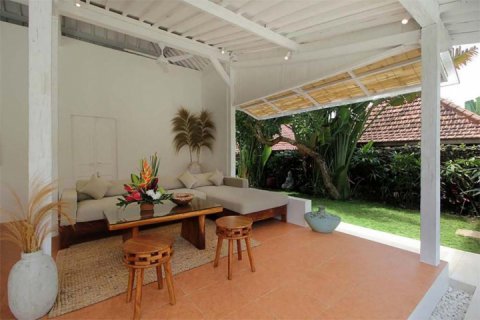 4 bedrooms Villa in Canggu, Badung, Indonesia No. 7586 10
