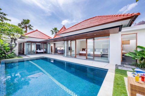 2 bedrooms Villa in Seminyak, Badung, Indonesia No. 7587 3