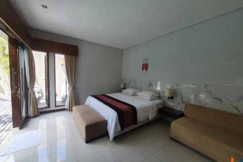 3 bedrooms Villa in Badung, Indonesia No. 10836 8