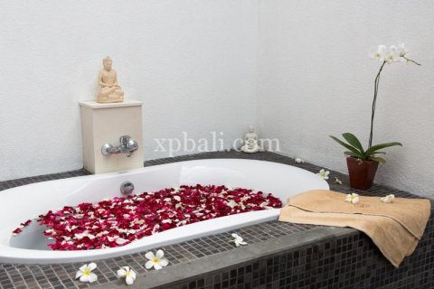 8 bedrooms Villa in Canggu, Badung, Indonesia No. 7970 17