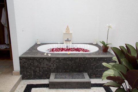 8 bedrooms Villa in Canggu, Badung, Indonesia No. 7970 18
