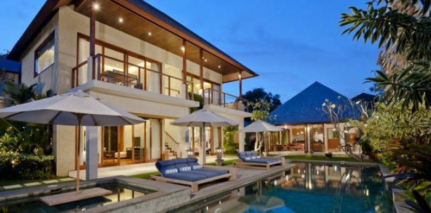 Вилла с 3 спальнями в Seminyak, Бадунг, Индонезия № 1008