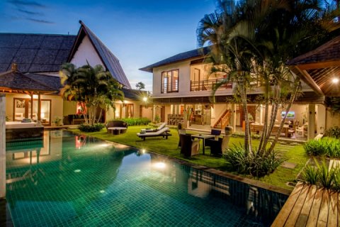 Вилла с 4 спальнями в Seminyak, Бадунг, Индонезия № 1009 4