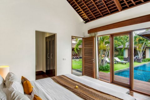 Вилла с 4 спальнями в Seminyak, Бадунг, Индонезия № 1009 24