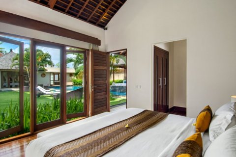 Вилла с 4 спальнями в Seminyak, Бадунг, Индонезия № 1009 21