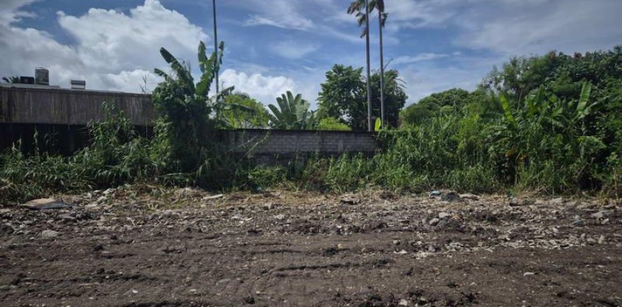 500m2 Land in Seminyak, Badung, Indonesia No. 9543