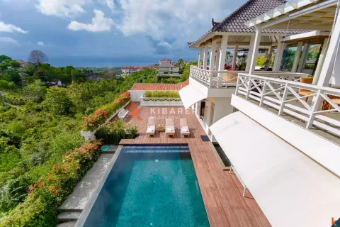 4 bedrooms Villa in Kuta, Badung, Indonesia No. 12197 3