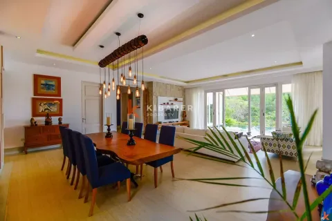 4 bedrooms Villa in Kuta, Badung, Indonesia No. 12197 7