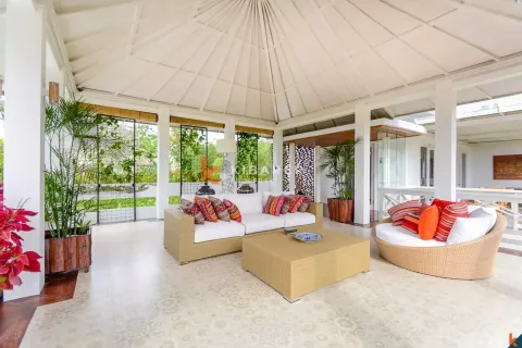 4 bedrooms Villa in Kuta, Badung, Indonesia No. 12197 5