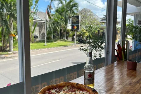 Commercial property in Seminyak, Badung, Indonesia No. 9220