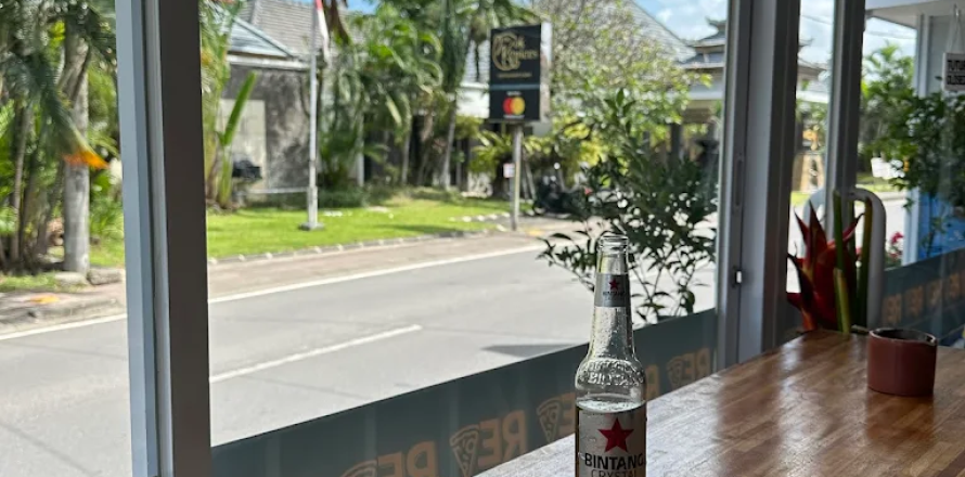 Commercial property in Seminyak, Badung, Indonesia No. 9220