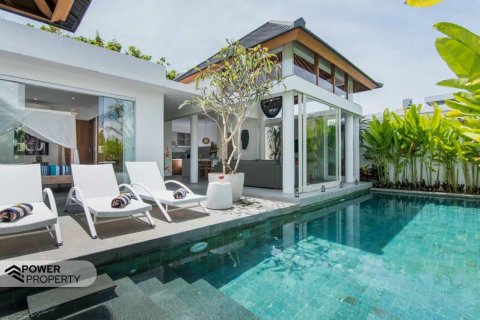 2 bedrooms Villa in Canggu, Badung, Indonesia No. 9226 12