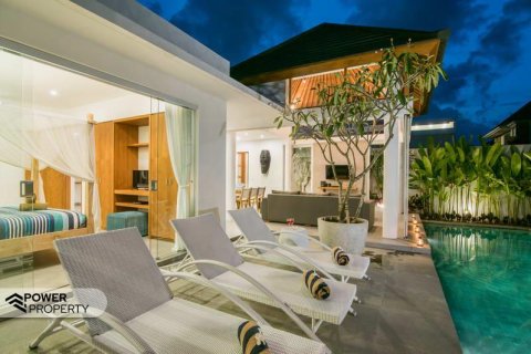 2 bedrooms Villa in Canggu, Badung, Indonesia No. 9226 4
