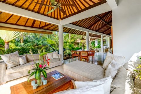 3 bedrooms Villa in Seminyak, Badung, Indonesia No. 1335 14